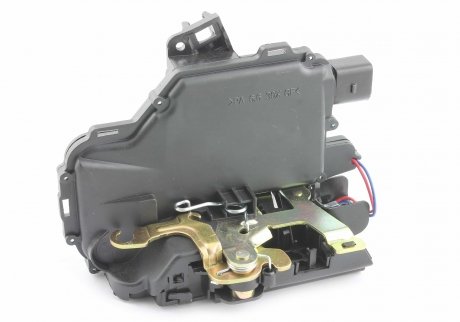 Замок дверной задний правый Volkswagen Passat, Skoda Octavia, Volkswagen Golf, Bora, Seat Toledo, Leon AND 31839006