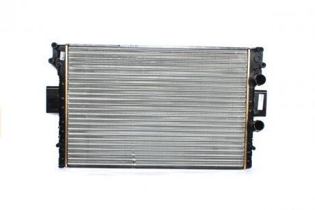 Купити FIAT Радіатор охолодження Iveco Daily III 2.8d 99- ASAM 32821 (фото1) підбір по VIN коду, ціна 2847 грн.