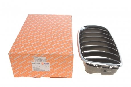 Купить Решетка радиатора, правая BMW X5 AUTOTECHTEILE 700 0336 (фото1) подбор по VIN коду, цена 1207 грн.