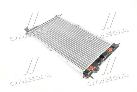 AVA DAEWOO Радіатор охолодження двигуна (built-in oil cooler) Nexia 1.5 94- Daewoo Nexia AVA COOLING dwa2002