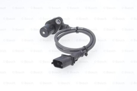 Дат.вращения колен-ла Porsche 911 3.6E (94-05) BOSCH 0261210136