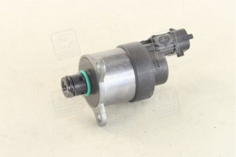 Купить Клапан давления топлива Hyundai H1/KIA Sorento 2.5CRDI 02- BOSCH 0928400713 (фото1) подбор по VIN коду, цена 5485 грн.