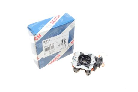 ЩЕТКОДЕРЖИТЕЛЬ BOSCH 2 004 336 217