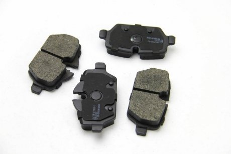 Тормозные колодки зад. BMW 3(E90)/1(E81) 04-13 (TRW) Suzuki SX4, Land Rover Discovery, Range Rover, Freelander, Mini Cooper, Ford Mondeo, Dacia Duster, Ford Kuga, Galaxy, S-Max, BMW E90 BREMSI bp3196