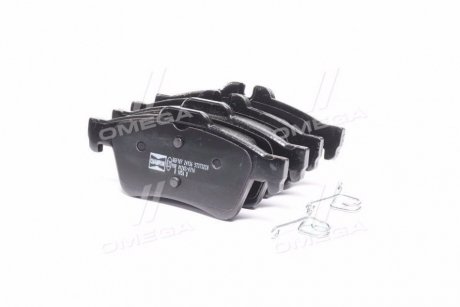 Купить Колодки тормозные дисковые задние FORD Focus C-Max / Focus II - MAZDA 3 Ford C-Max, Mazda 5, Volvo C30, C70, Mazda 3, Volvo S40, V50, Ford Focus, SAAB 9-3, Jaguar XF, Toyota Camry CHAMPION 573732CH (фото1) подбор по VIN коду, цена 892 грн.