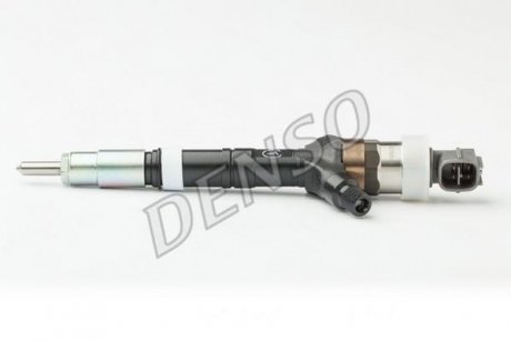 Форсунка топливная DENSO dcri100750