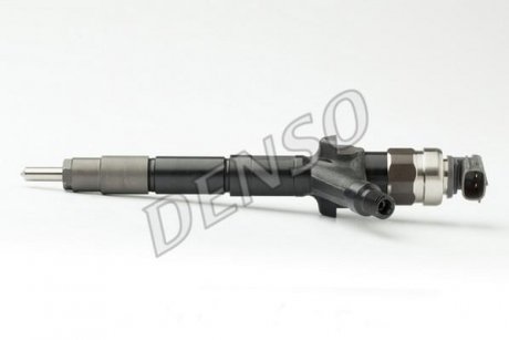 Купить Форсунка топливная Nissan X-Trail DENSO dcri106020 (фото1) подбор по VIN коду, цена 16388 грн.