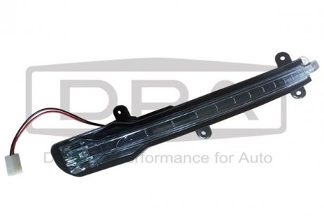 Купити Покажчик повороту правий Audi Q7 DPA 89491786802 (фото1) підбір по VIN коду, ціна 751 грн.