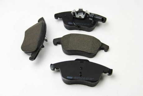 Комплект тормозных колодок из 4 шт. дисков Audi A5, A4, Q5 FERODO fdb4045