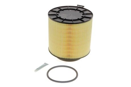 Фільтр повітряний Audi A5, A4, Q5 HENGST FILTER e675L D157