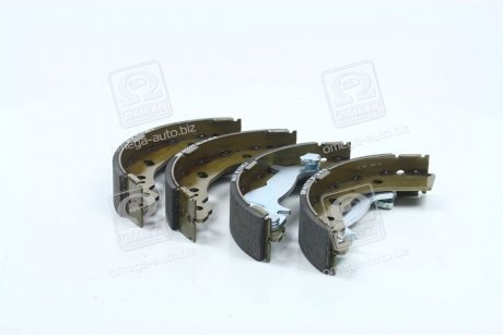 Купить Комплект тормозных колодок из 4 шт. барабанов Hyundai Getz Hi-Q (SANGSIN) sa132 (фото1) подбор по VIN коду, цена 746 грн.