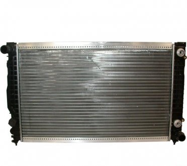 Радиатор охлаждения A4/A6/Passat 97-05 2.4i/2.8i/2.5TDI (632x399x32) Audi A6 JP GROUP 1114204200