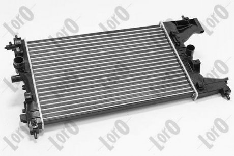 Купить Радиатор охлаждения Opel Astra, Chevrolet Cruze, Opel Zafira LORO 0370170077 (фото1) подбор по VIN коду, цена 2480 грн.