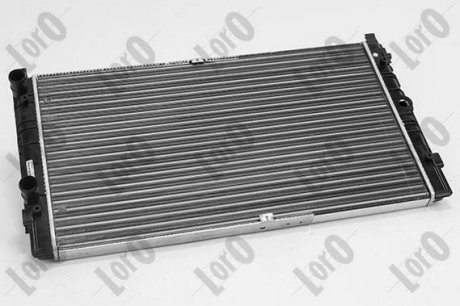 Радиатор охлаждения двигателя T4 09.96> (720x414x32) LORO 053-017-0059