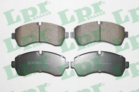 Купить Комплект тормозных колодок из 4 шт. дисков Mercedes W906, Volkswagen Crafter LPR 05P1295 (фото1) подбор по VIN коду, цена 1312 грн.