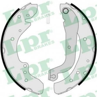 Комплект тормозных колодок из 4 шт. барабанов Fiat Ducato, Doblo LPR 07105