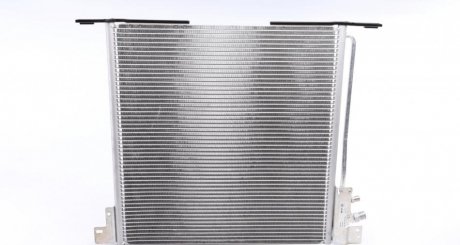 Радиатор кондиционера MB Vito (W638) -03 MAHLE / KNECHT ac 212 000s