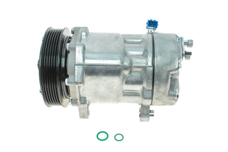 Компрессор кондиционера VW LT 28-46/ T4 96-06 MAHLE / KNECHT acp 79 000s