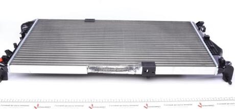 Радіатор охолодження Renault Trafic/Opel Vivaro 2.0CDTI 06- Renault Trafic, Opel Vivaro, Nissan Primastar MAHLE / KNECHT cr 1591 000s