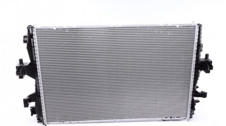 Радиатор охлаждения VW T5 1.9TDI (710x470x24) MAHLE / KNECHT cr 585 000p