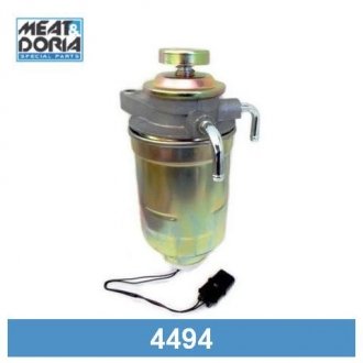 TOYOTA Фильтр топливный с корпусом (креплением и датчиком !) Camry,Carina E,Corolla,Hiace,Hilux,Land Cruiser 80,100 MEAT&DORIA 4494