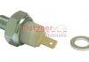 Купити Датчик тиску оливи Audi 80, 100, Volkswagen Polo, Golf, Jetta, Passat, Scirocco, Corrado, Transporter, Vento, Seat Ibiza METZGER 0910021 (фото1) підбір по VIN коду, ціна 146 грн.