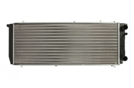 Радиатор охлаждения Audi 100 NISSENS 604201