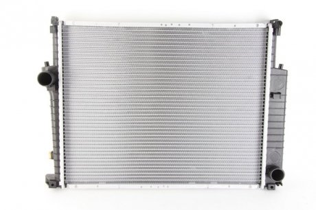 Радиатор охлаждения BMW E30, E34, E23, E32 NISSENS 60619A (фото1)