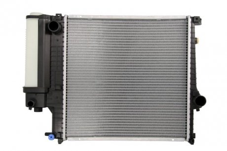 Радиатор системы охлаждения BMW E30, E36, E34 NISSENS 60623A