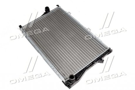 Купить Радиатор охлаждения BMW E39, E38 NISSENS 60648 (фото1) подбор по VIN коду, цена 3652 грн.