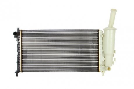 Радиатор охлаждения Fiat Punto NISSENS 61881 (фото1)