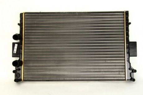 Купить Радиатор охлаждения NISSENS 61985 (фото1) подбор по VIN коду, цена 3620 грн.