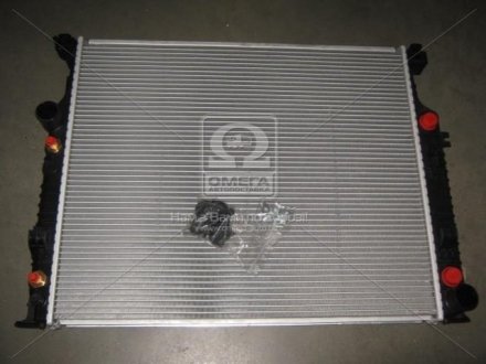 Радиатор системы охлаждения Mercedes W251, M-Class, GL-Class NISSENS 62576A