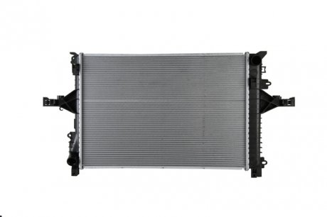 Радиатор охлаждения Volvo S80, XC70, V70, S60 NISSENS 65557A