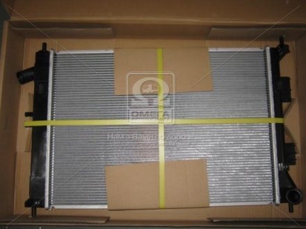 Радиатор охлаждения KIA Ceed, Cerato, Hyundai I30, KIA Pro Ceed, Hyundai Elantra NISSENS 67555