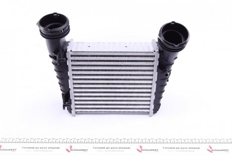 Радиатор интеркулера VW Passat 1.9/2.0 TDI 00-05 NRF 30138A