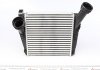 Купить Радиатор интеркулера Audi Q7/VW Touareg 3.0/4.1 03- (R) Volkswagen Touareg, Audi Q7 NRF 30198 (фото2) подбор по VIN коду, цена 5915 грн.