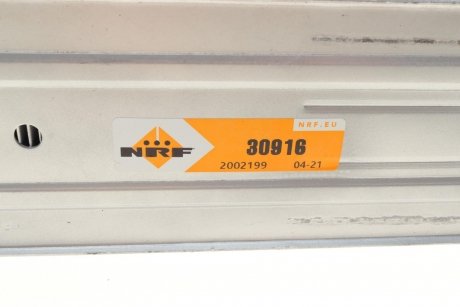 Радиатор интеркулера Renault Fluence NRF 30916