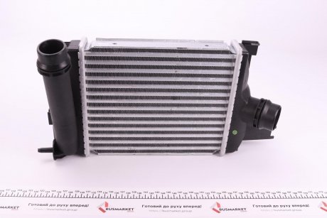 Купить Радиатор интеркулера Renault Clio, Dacia Logan, Renault Captur NRF 30956 (фото1) подбор по VIN коду, цена 5103 грн.
