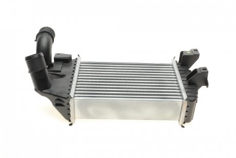 Купить Радиатор интеркулера Opel Astra, Zafira NRF 30961 (фото1) подбор по VIN коду, цена 5359 грн.