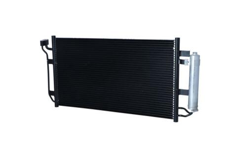 Радіатор кондиціонера (з осушувачем) Nissan Leaf EM57/EM61 10-17 NRF 350493