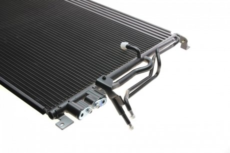 Купить Радиатор кондиционера Audi A8 NRF 35923 (фото1) подбор по VIN коду, цена 5009 грн.