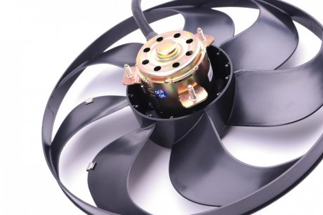 Вентилятор радіатора (електричний) Skoda Fabia/Octavia/VW Golf iV 1.0-1.4 16V 99-07 Audi A3, Volkswagen Golf, Bora NRF 47204