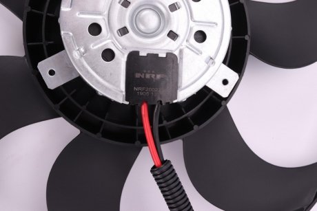 Вентилятор радіатора (електричний) VW T5 2.5 TDI 03- NRF 47885