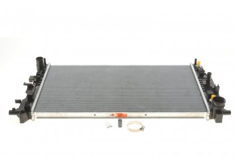 Купить Радиатор охлаждения MB Sprinter 06- (+/-AC, АКПП) Mercedes W906, W907, W910 NRF 53833 (фото1) подбор по VIN коду, цена 5759 грн.