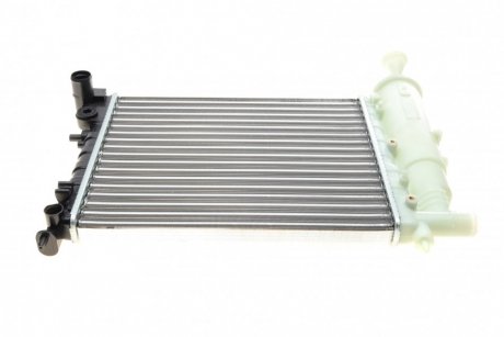 Купити Радіатор охолодження Citroen Saxo/Peugeot 106 1.0-1.6 93- NRF 58067 (фото1) підбір по VIN коду, ціна 1765 грн.