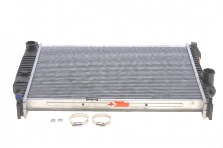 Радиатор охлаждения BMW E36 NRF 58117 (фото1)