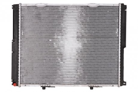 Купить Радиатор охлаждения Mercedes W124, S124 NRF 58253 (фото1) подбор по VIN коду, цена 7210 грн.