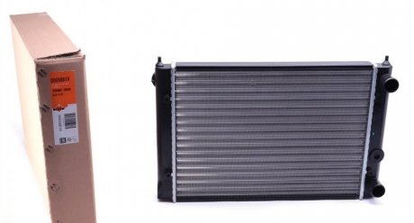Радиатор охлаждения VW Golf III 1.41.6 9199 Volkswagen Golf, Vento NRF 58819 (фото1)