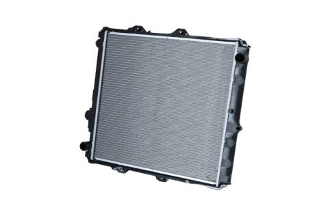 Радіатор охолодження Toyota Hilux VI 2.5 D-4D 01-05 NRF 59279